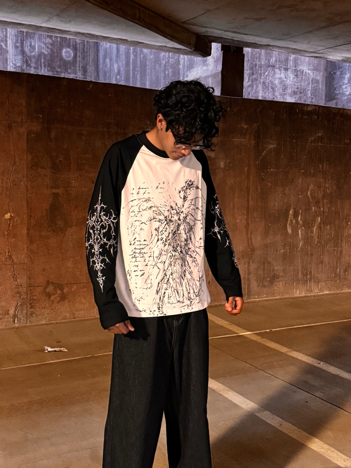 Umbra's Long Sleeve Read description!!!